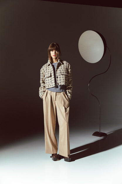 Pinstriped coat with striped finishes
