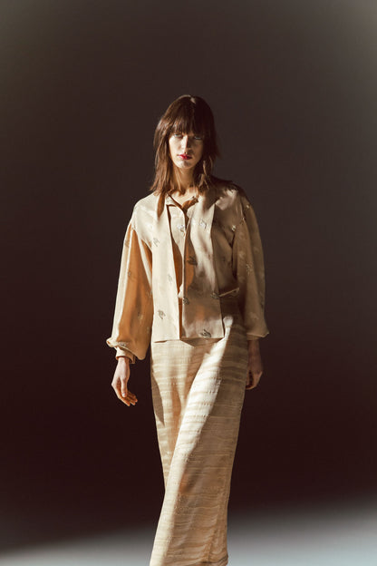Woven fabric skirt
