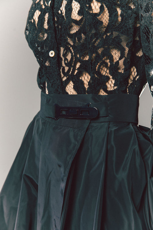 Woven fabric skirt