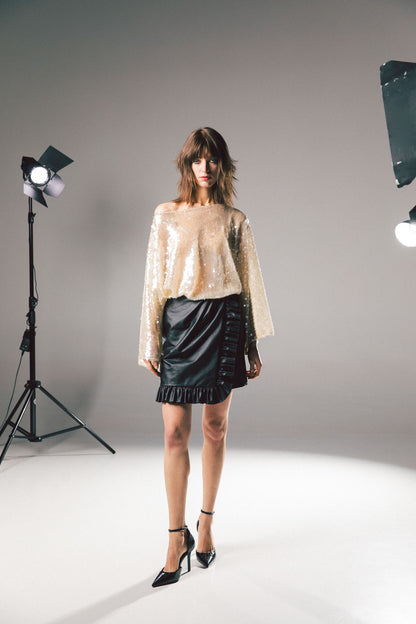 Woven fabric skirt
