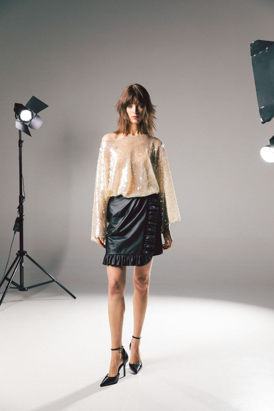 Woven fabric skirt