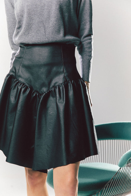 Woven fabric skirt